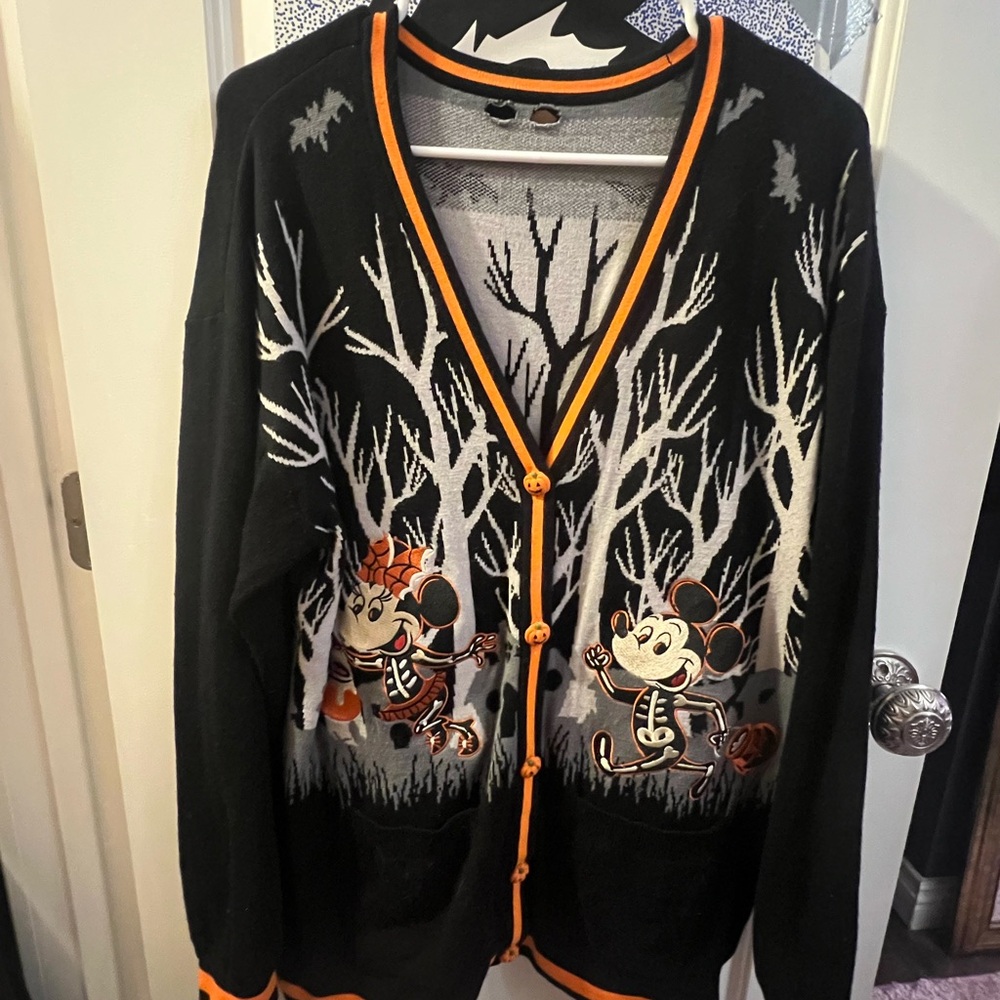 Hot Topic Disney Mickey And Friends Halloween Cardigan